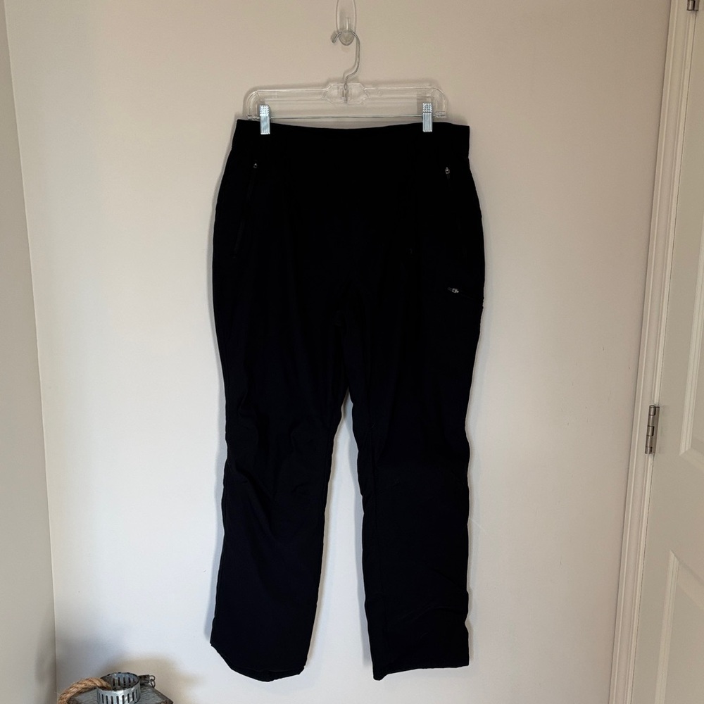 Eddie Bauer Women's Black polar fleece lined outdoor pant.